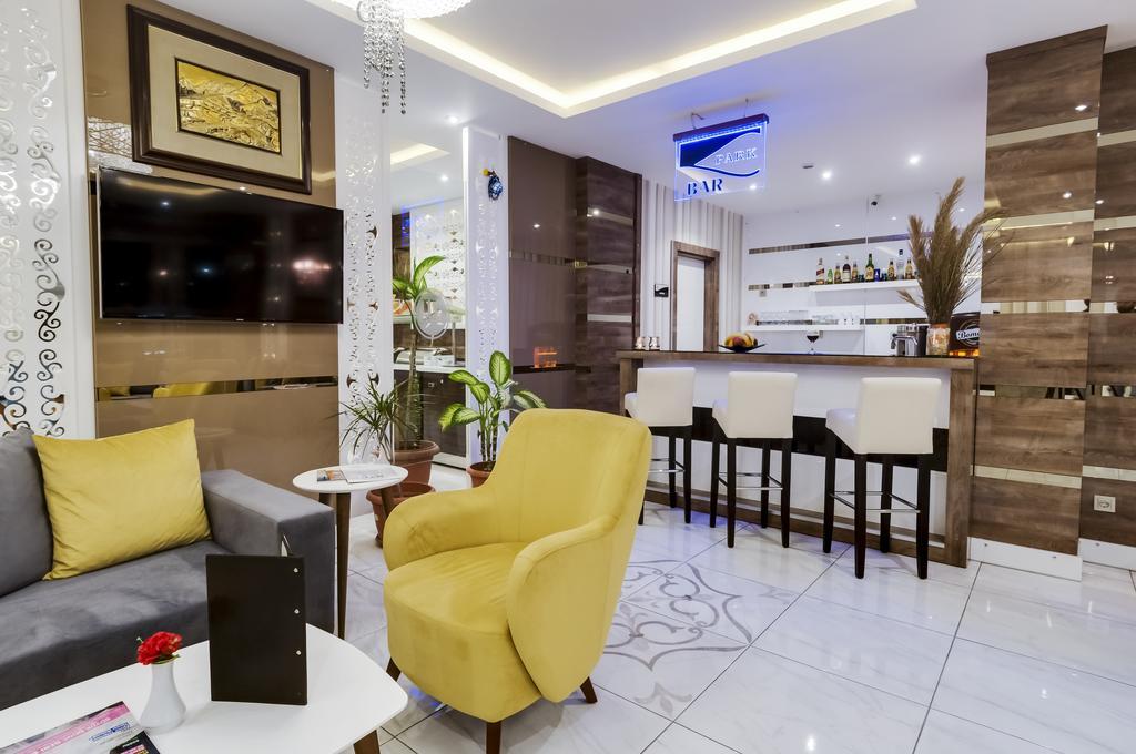 Park Yalcin Hotel 梅尔辛 外观 照片
