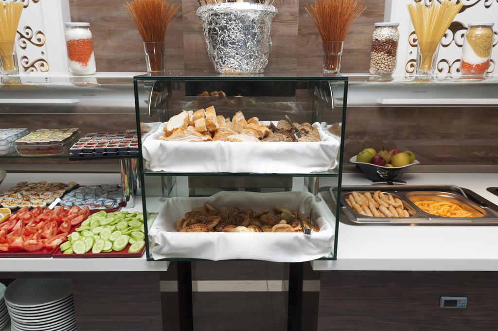 Park Yalcin Hotel 梅尔辛 外观 照片