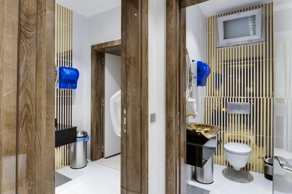 Park Yalcin Hotel 梅尔辛 外观 照片