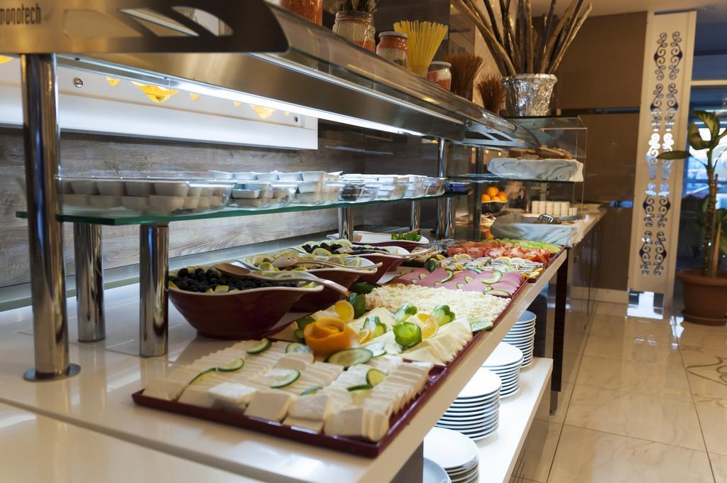 Park Yalcin Hotel 梅尔辛 外观 照片