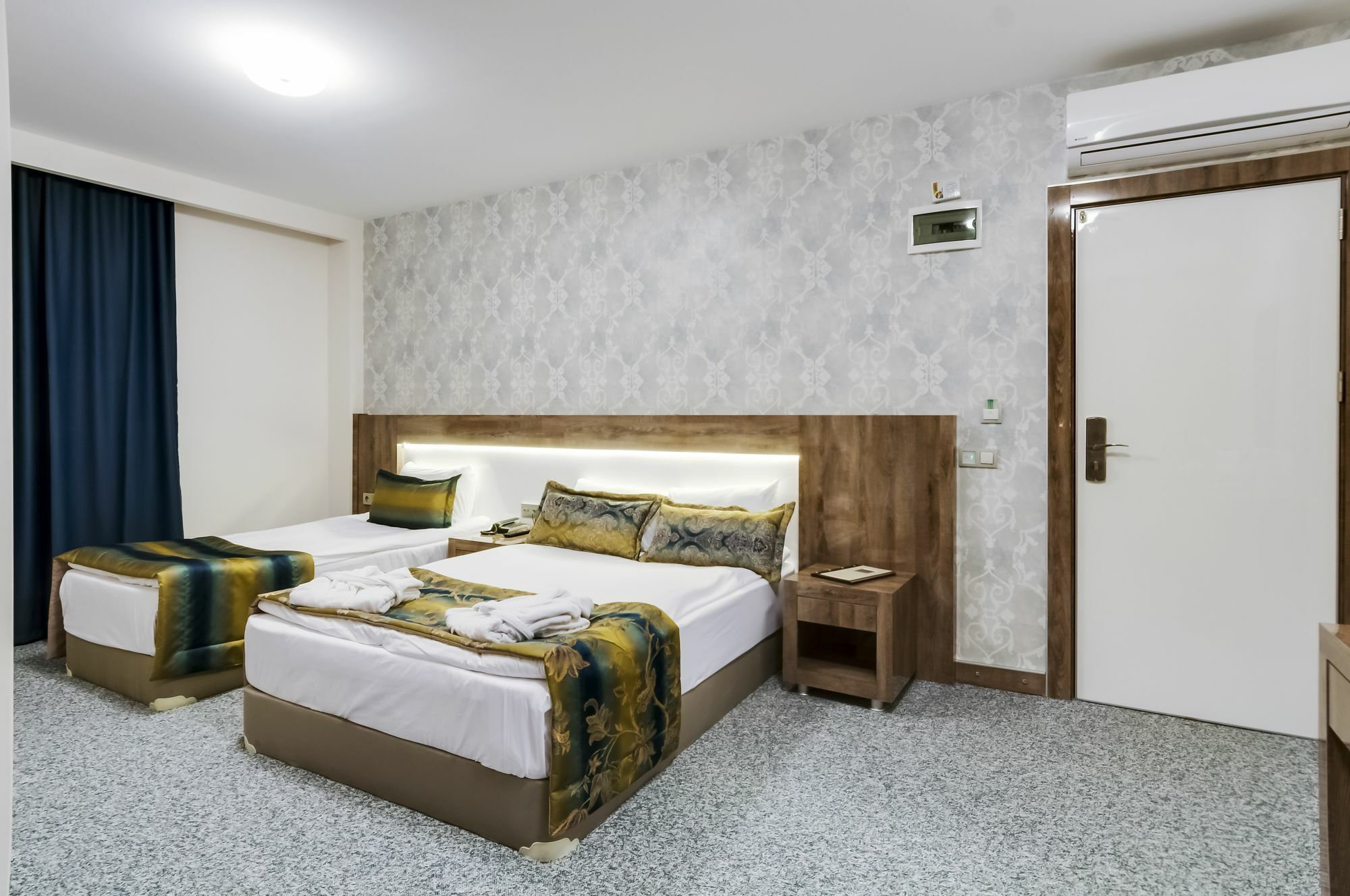 Park Yalcin Hotel 梅尔辛 外观 照片